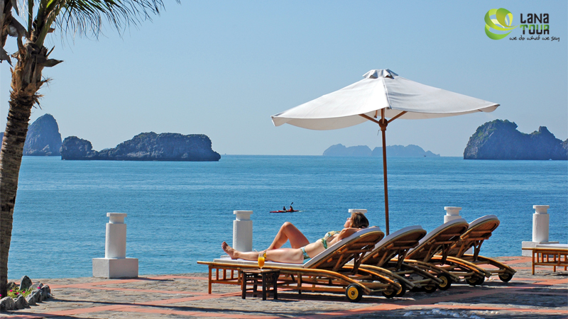 Cat Ba Island 