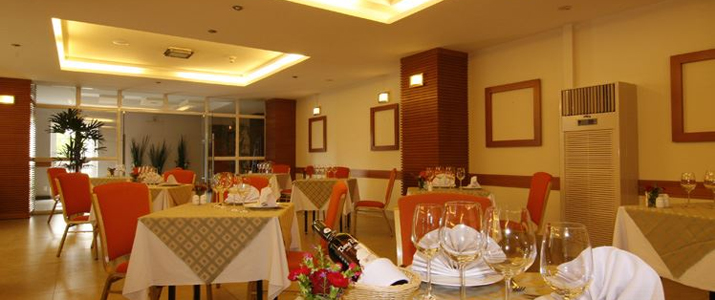 Blue Moon Hotel & Spa