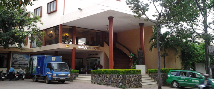 DamSan Hotel